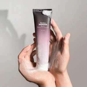 haruharu wonder Black Rice Moisture 5.5 Soft Cleansing Gel 2
